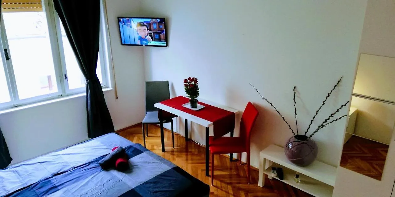 Apart Otel Pula Center Old Town Apartments And Rooms