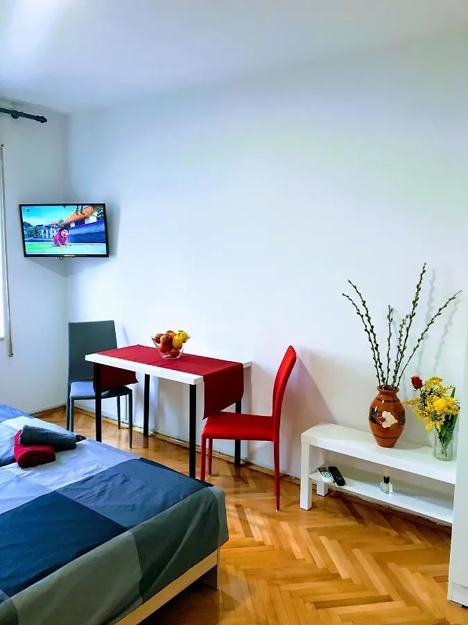 Pula Center Old Town Apartments And Rooms 公寓式酒店