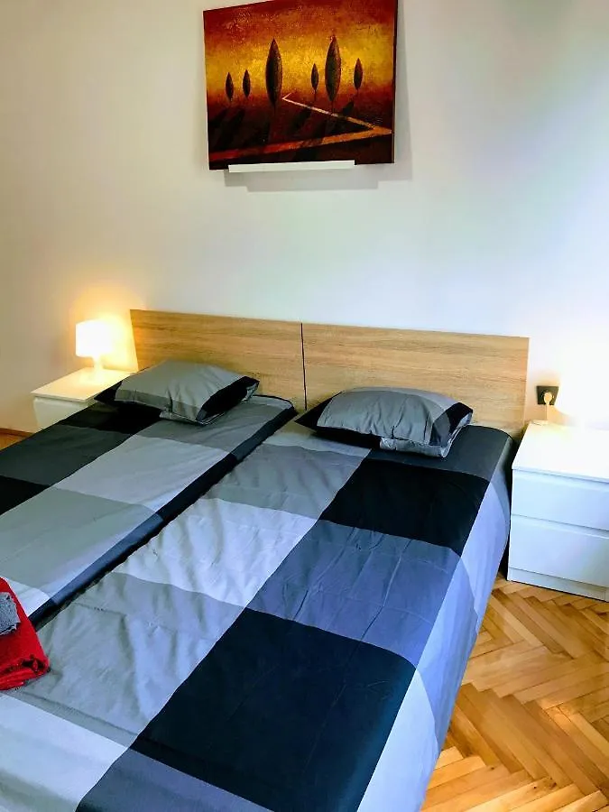 Pula Center Old Town Apartments And Rooms Hotel apartamentowy